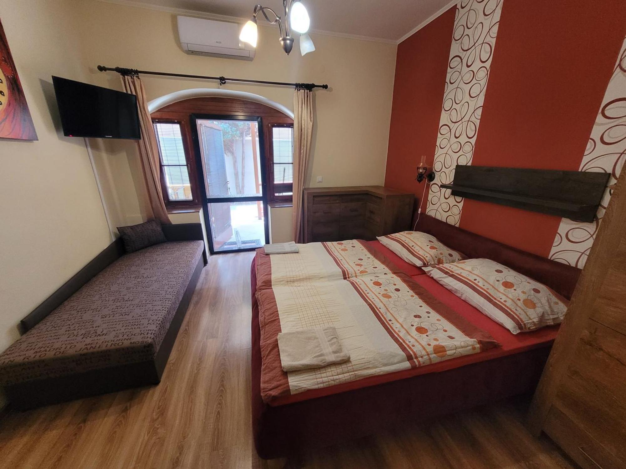 Penzion Korzo Štúrovo Екстериор снимка